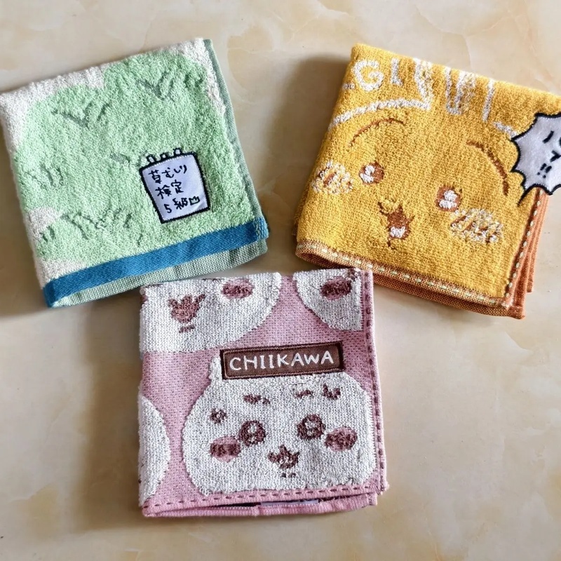 ちいかわ柄のコットン製ミニハンドタオル。かわいい漫画の刺繍が - Home Textiles Face Towel のレビューと価格