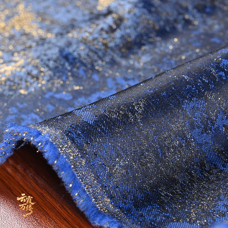 レトロな青色の金箔加工を施したグラデーション織物。中国風のチ - Home Textile のレビューと価格